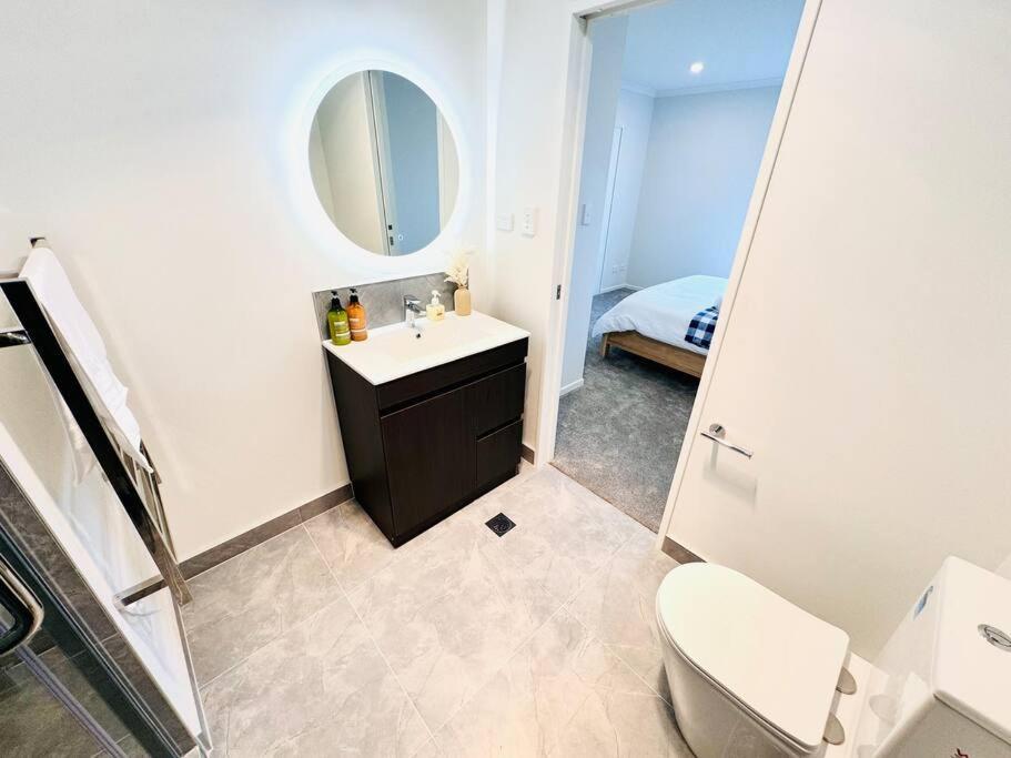 Henderson - 4-Bedrooms Home Auckland Luaran gambar