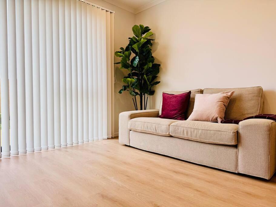 Henderson - 4-Bedrooms Home Auckland Luaran gambar