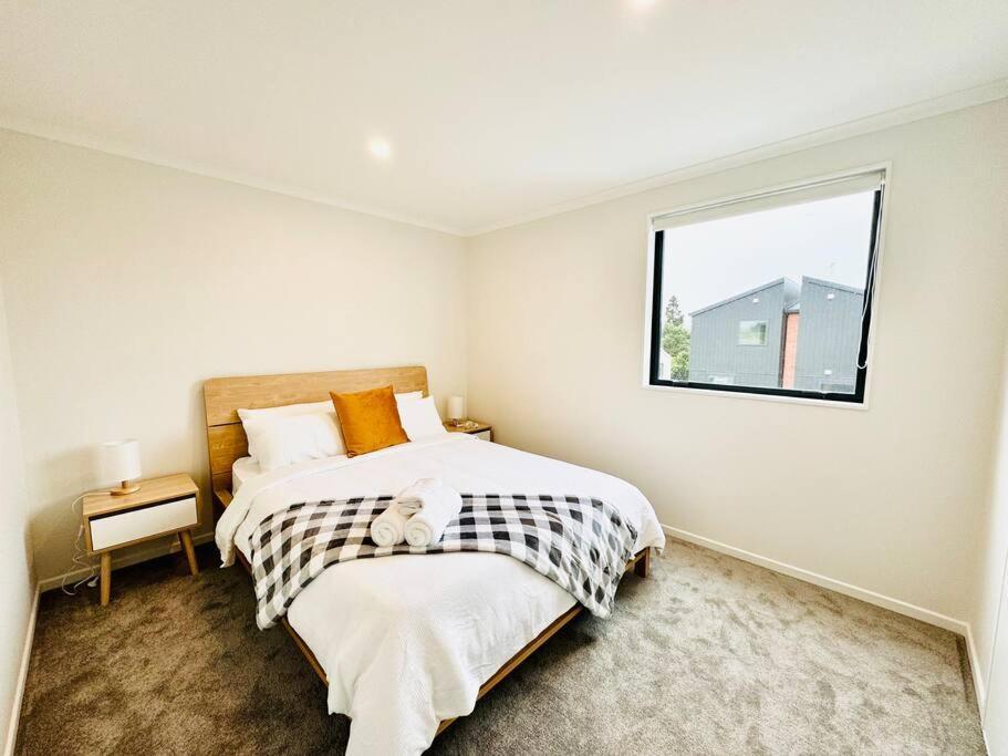 Henderson - 4-Bedrooms Home Auckland Luaran gambar